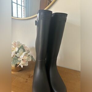 Hunter women’s rain boots
